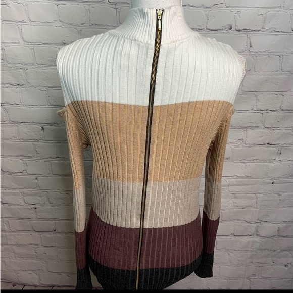 Chico’s Cold Shoulder Color Block Sweater Medium - Picture 3 of 7